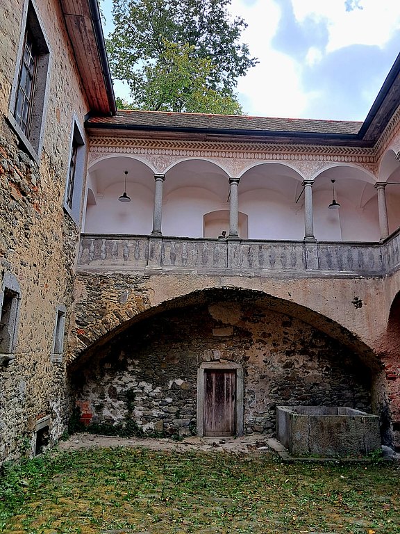 8_In_der_Burg_Piberstein.jpg
