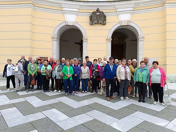 2.8_Mondsee_Basilika3.jpg  